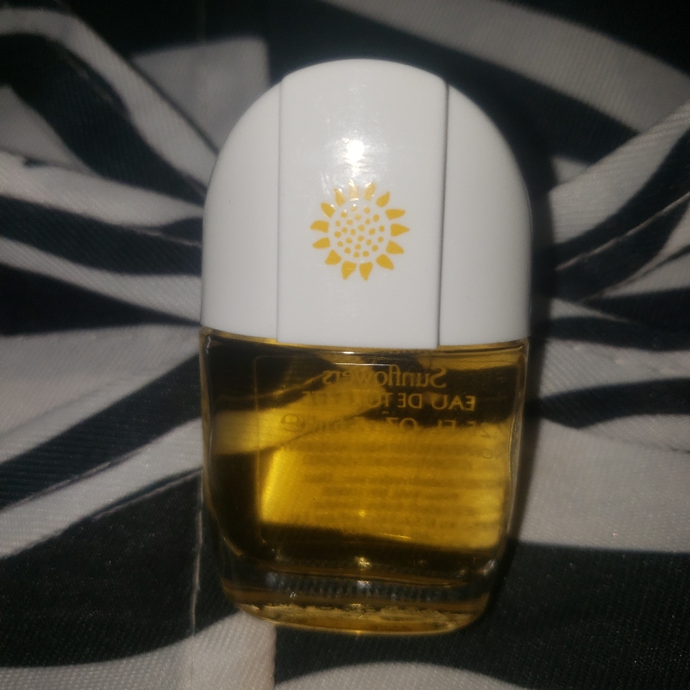 Women's Perfume (SUNFLOWERS) by Elizabeth Arden